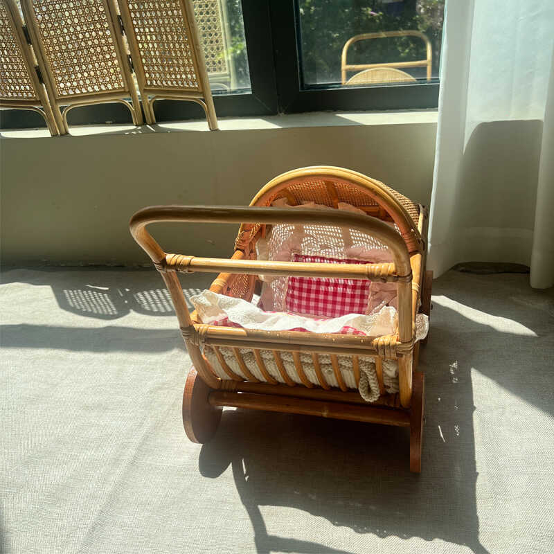 Woven Rattan Baby Stroller Vin - Baby Nursery Vintage Decor ulasan dan harga